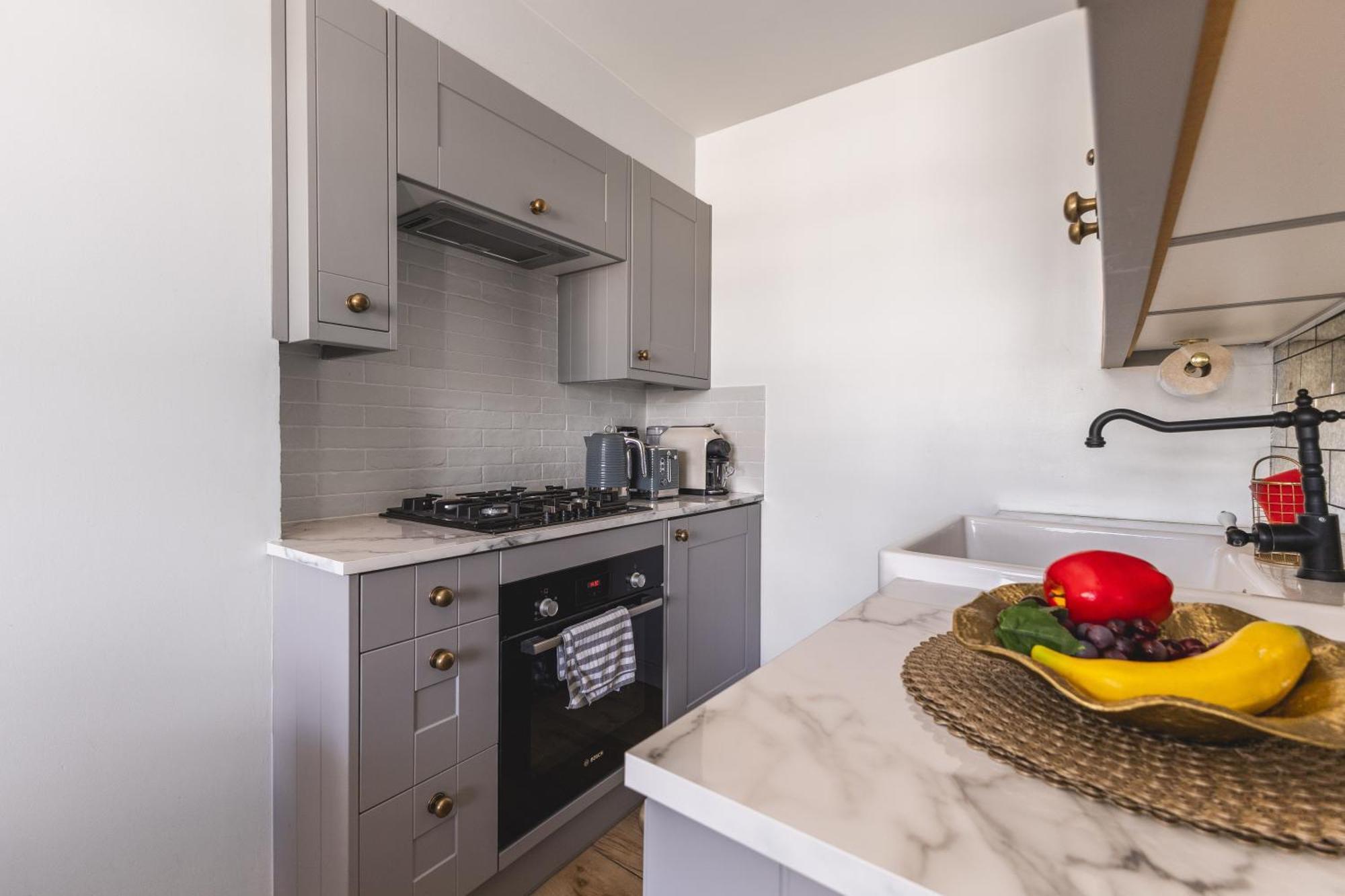 לונדון Luxurious 1-Bedroom Apartment In Kensington מראה חיצוני תמונה
