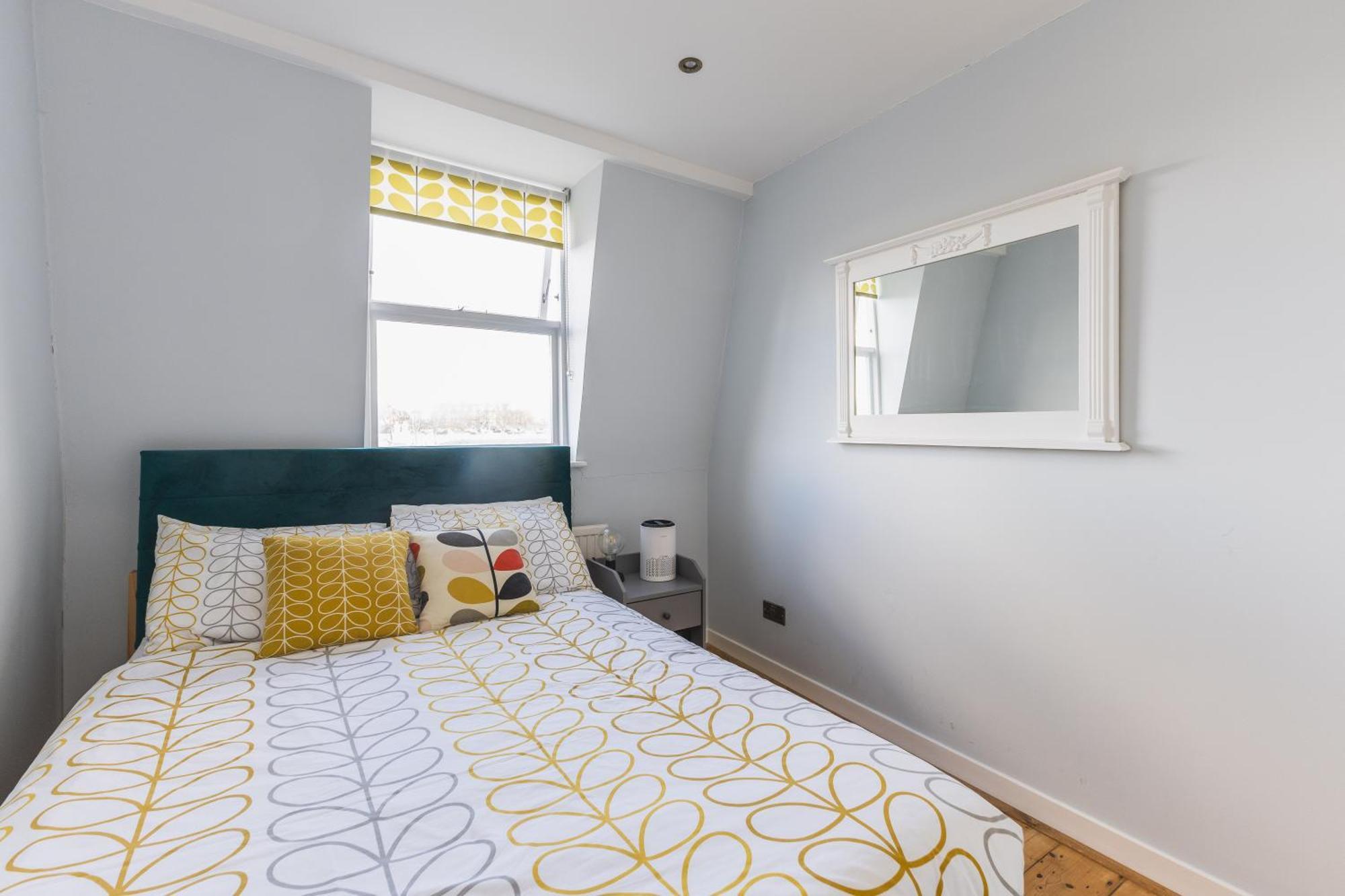 לונדון Luxurious 1-Bedroom Apartment In Kensington מראה חיצוני תמונה