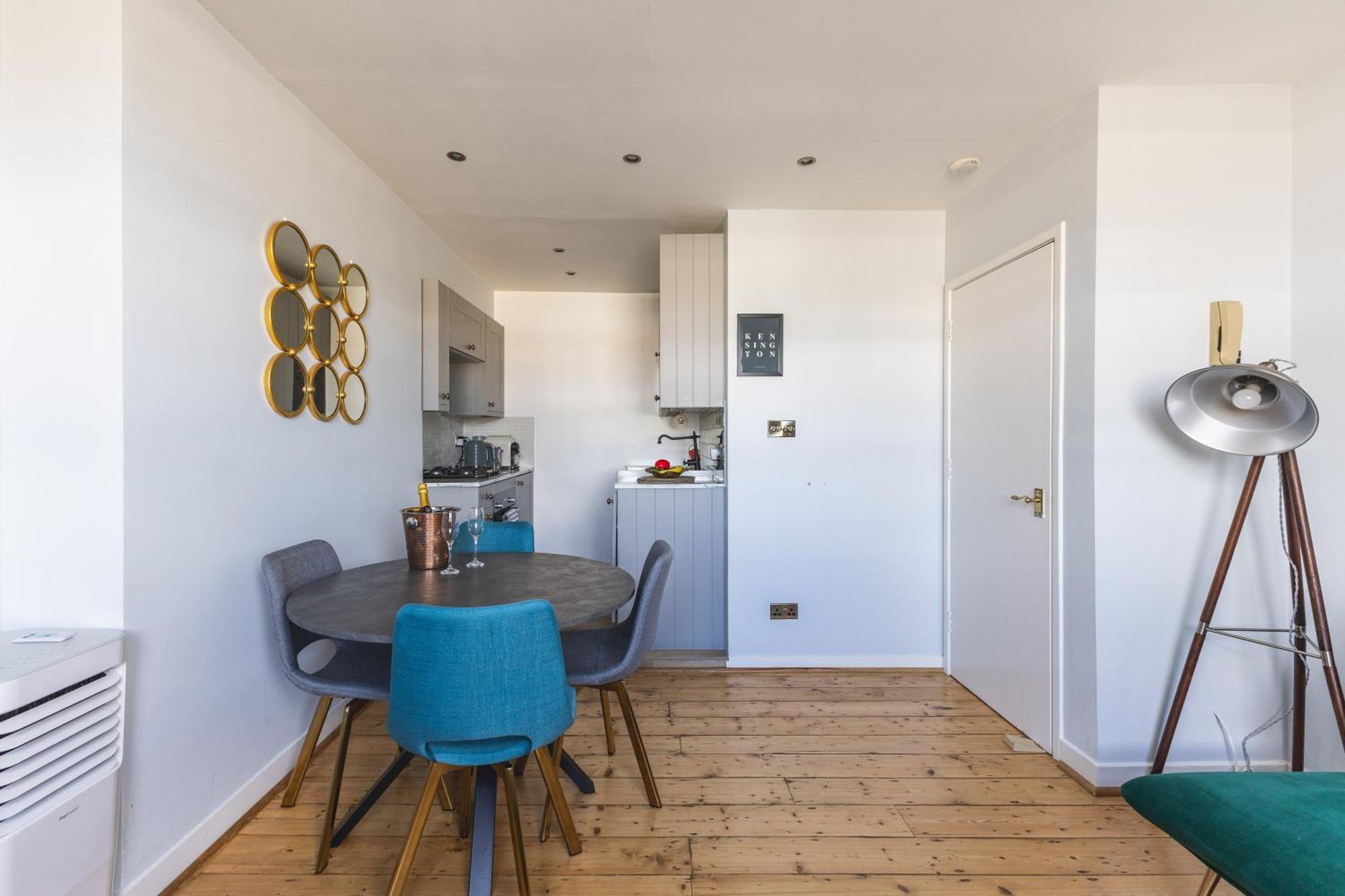 לונדון Luxurious 1-Bedroom Apartment In Kensington מראה חיצוני תמונה