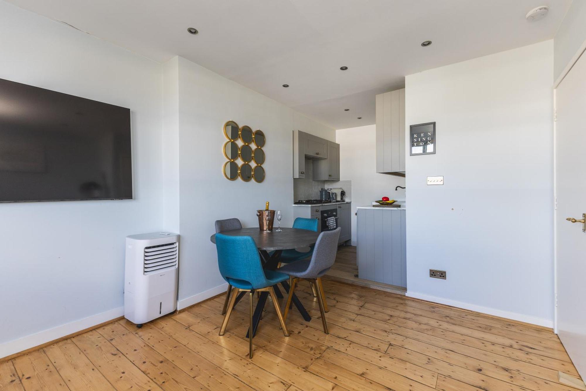 לונדון Luxurious 1-Bedroom Apartment In Kensington מראה חיצוני תמונה